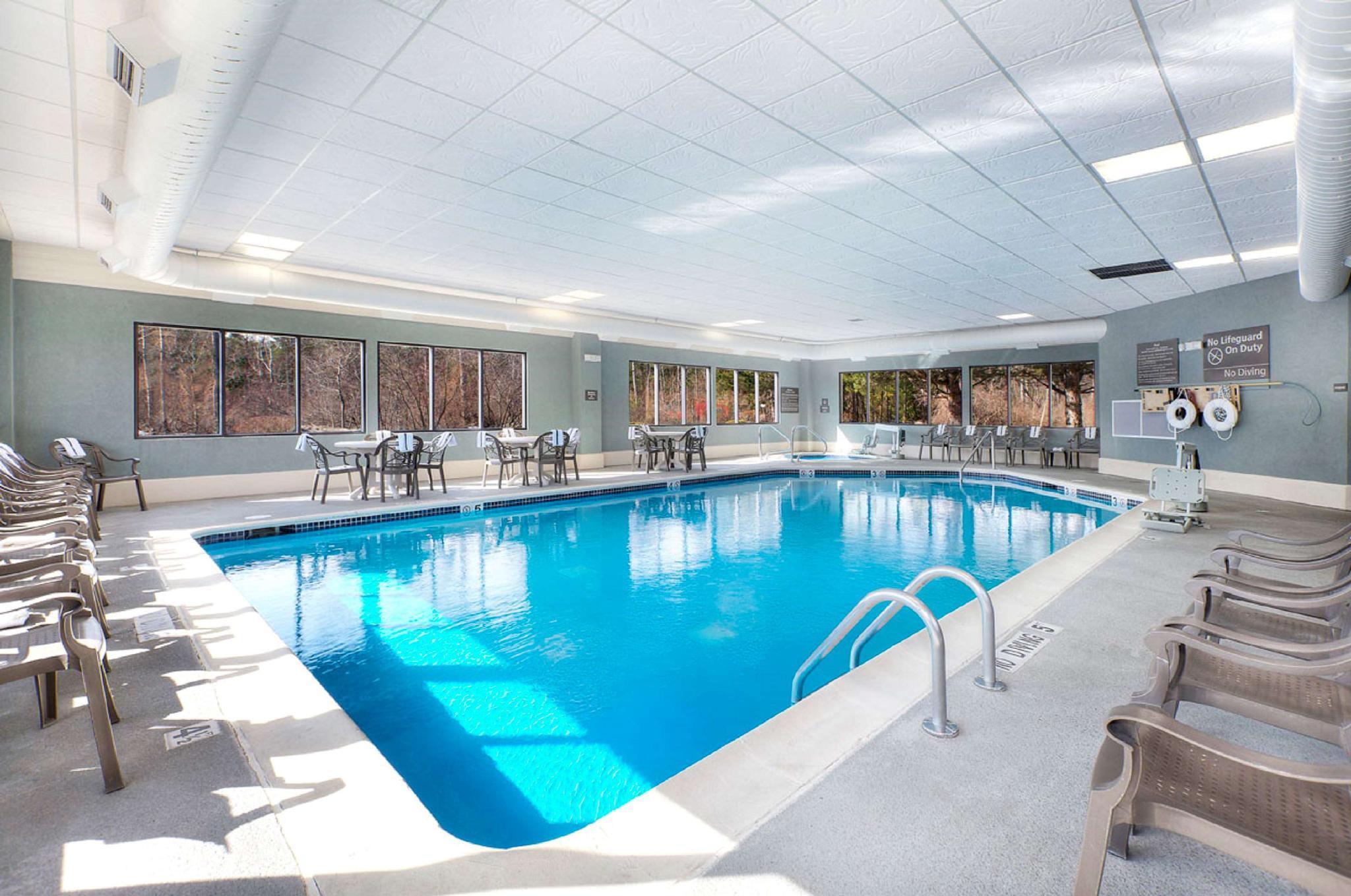 Hampton Inn Traverse Stadt Exterior foto