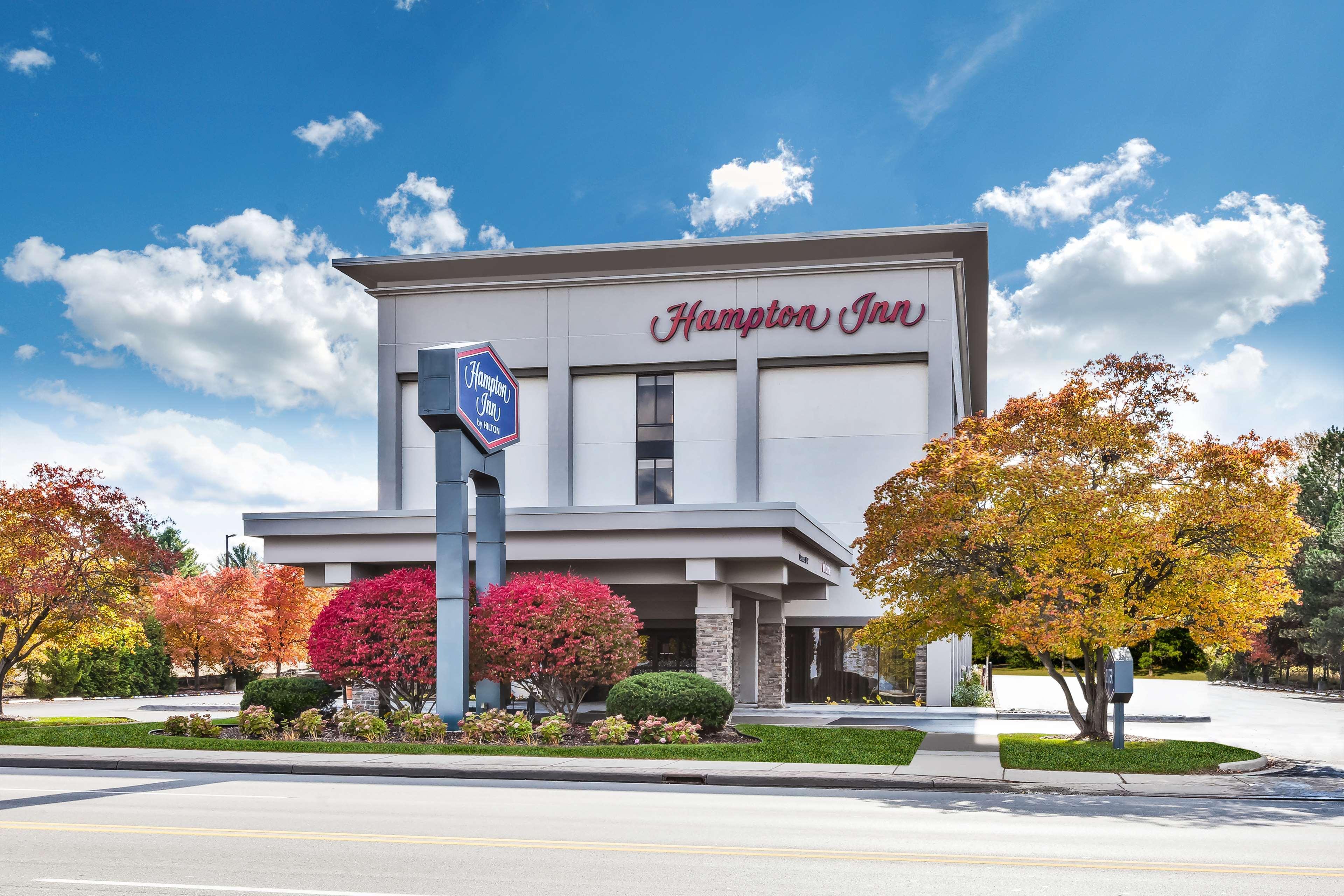 Hampton Inn Traverse Stadt Exterior foto