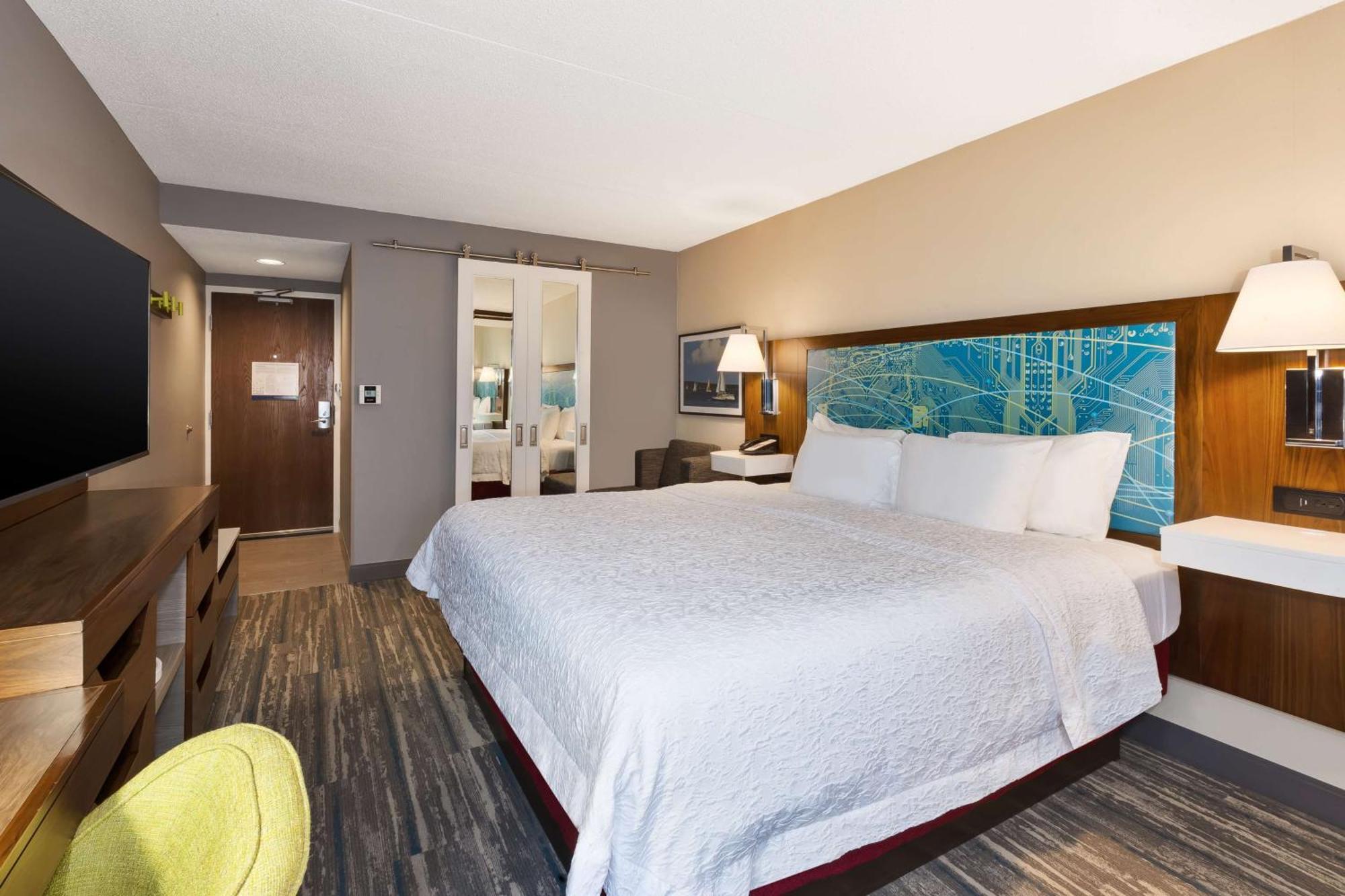 Hampton Inn Traverse Stadt Exterior foto